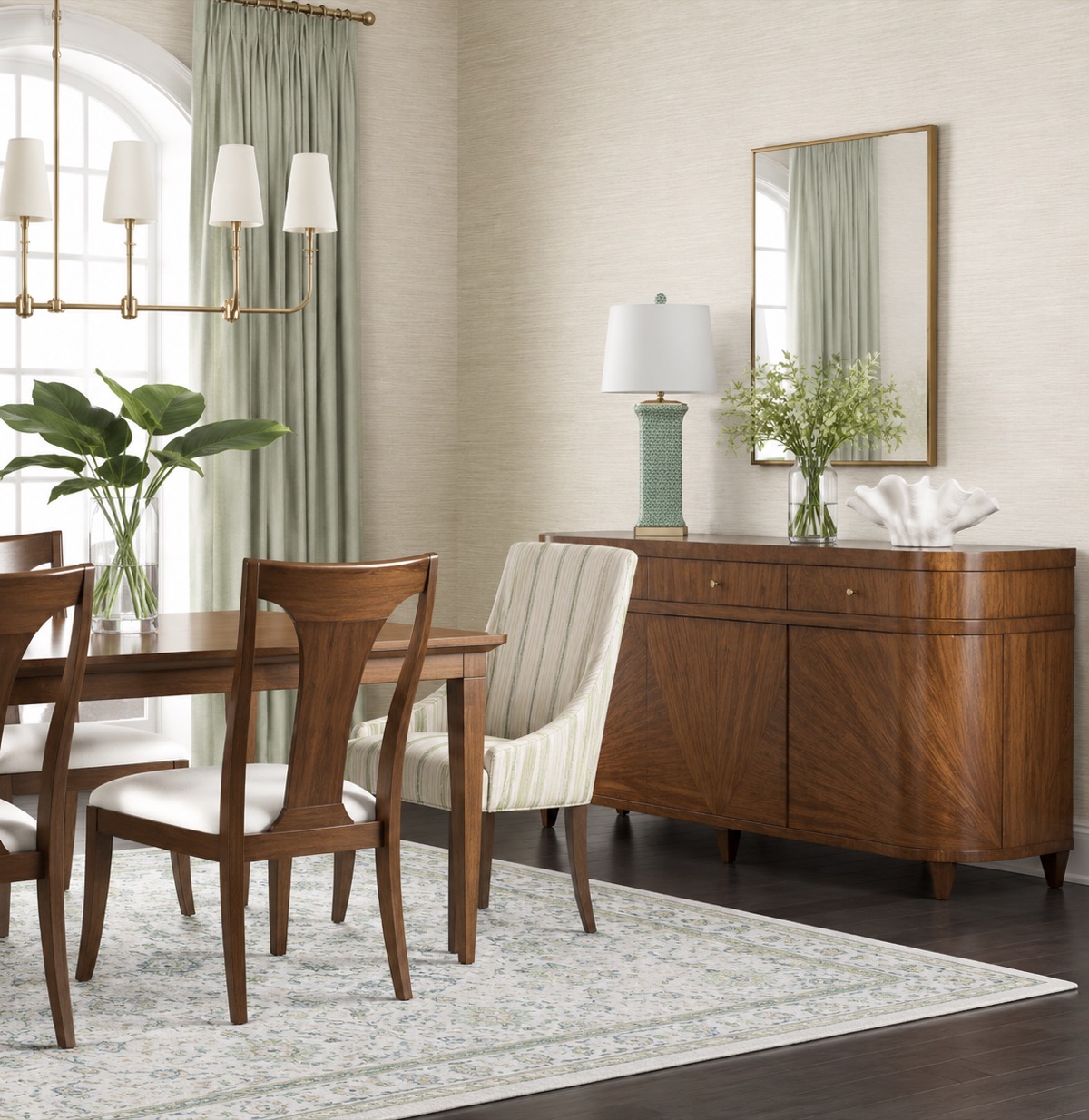 Updated Traditional dining room in Hampton Lake
